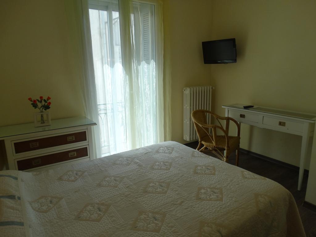 Hotel De France Béziers Habitación foto